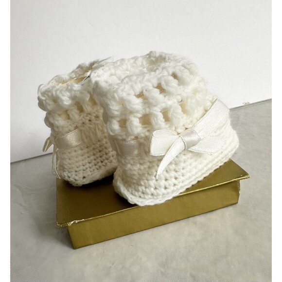 1960s Crocheted Knitted Baby Booties Shoes Infant White Bow Unisex NEW - Picture 8 of 9